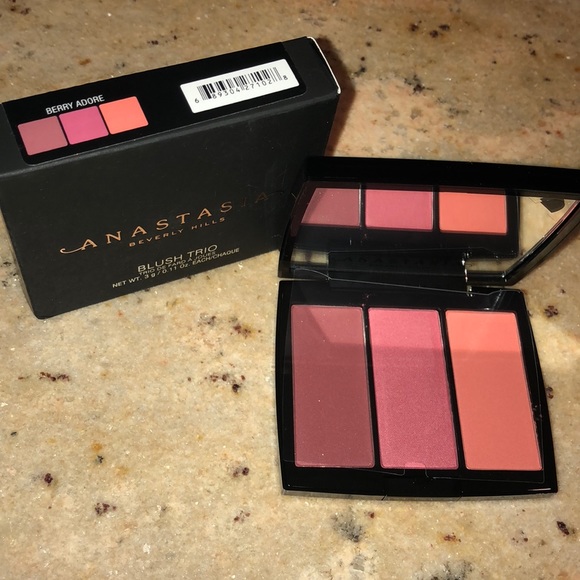 Berry Adore blush Anastasia Beverly Hills - Picture 1 of 1